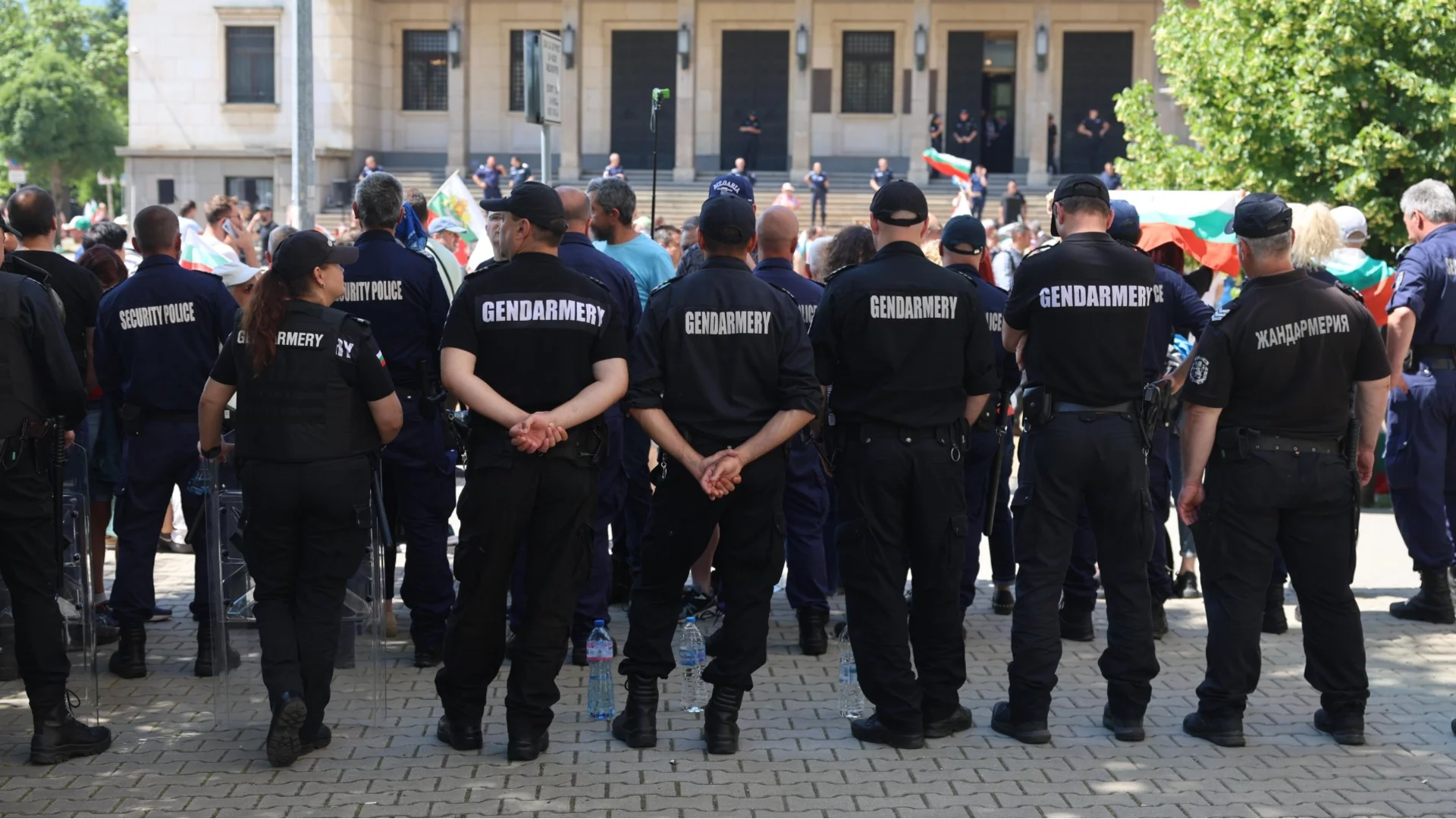 МВР не може да се отърси от хеписоц наносите: Анализ демонизират ли се полицаите