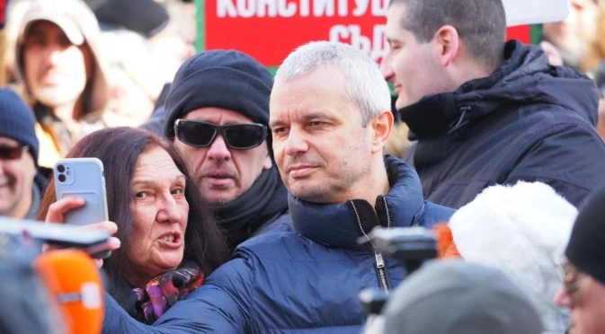 За еврото с любов: Архивите помнят различна позиция на Костадин Костадинов