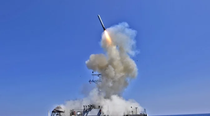 Израел разследва защо не е била прехваната ракетата на хутите, паднала на Западния бряг (ВИДЕО) 