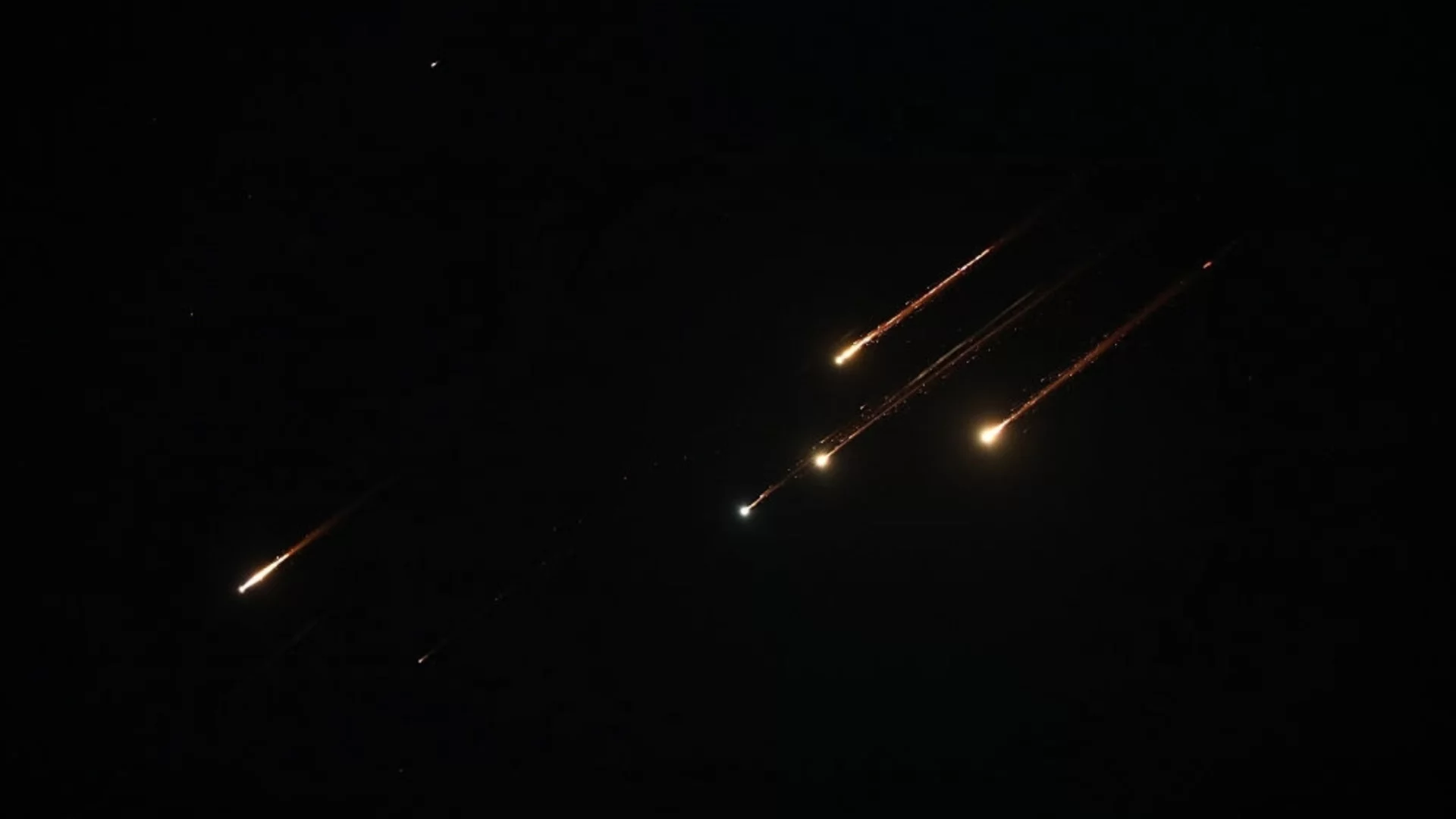 Пламъците на войната в Близкия изток: Четвърта ракетна вълна от Иран, Израел съсипва ирански военни обекти (ВИДЕО)