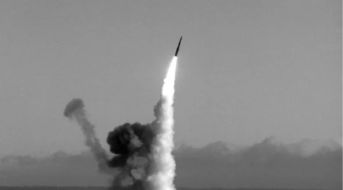Русия модернизира ударно ядрените си бази, разположени край границите на Европа (ВИДЕО)