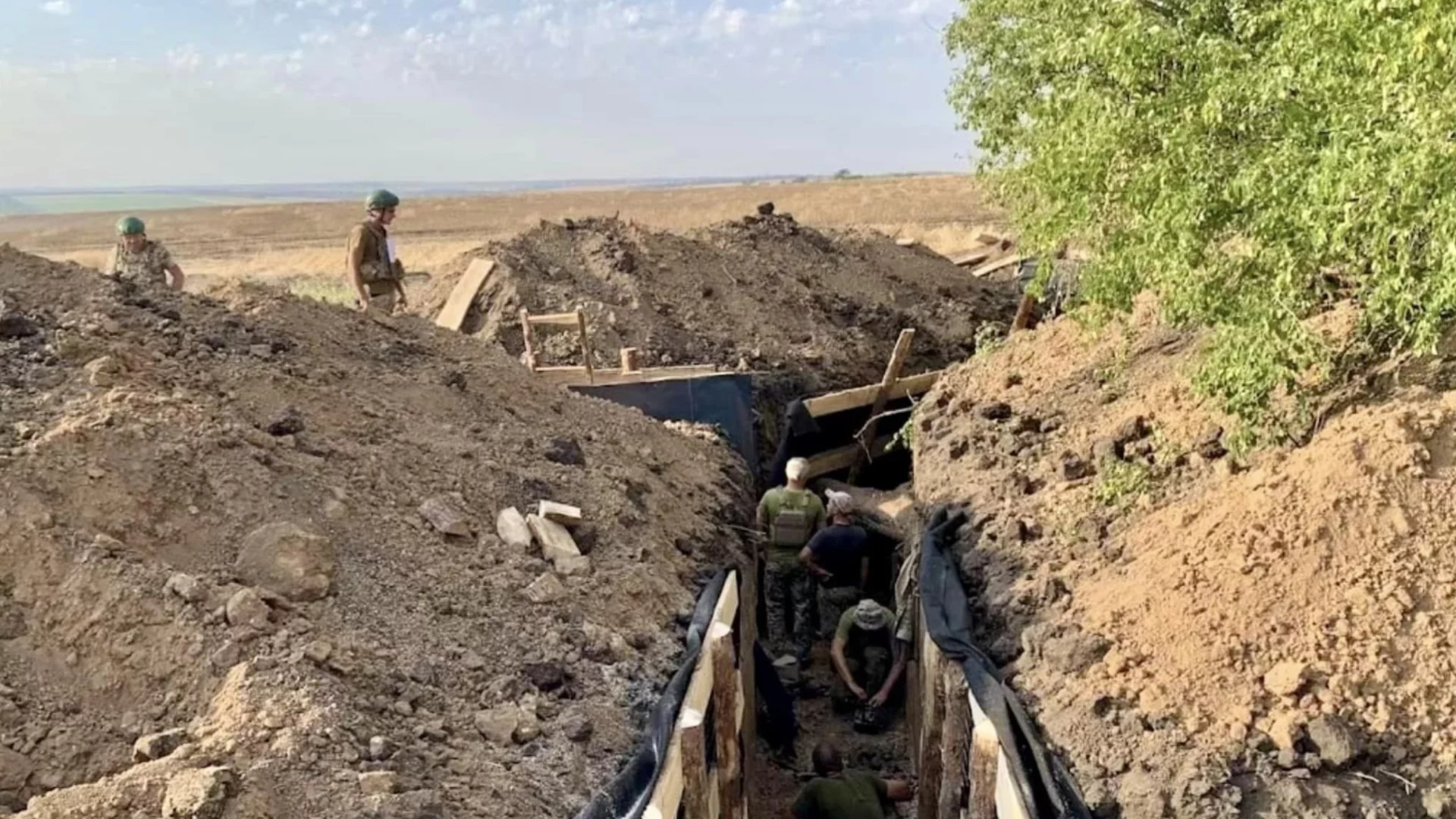 Три защитни линии: Украйна се готви за руска офанзива в Днепропетровска област (ОБЗОР - ВИДЕО)
