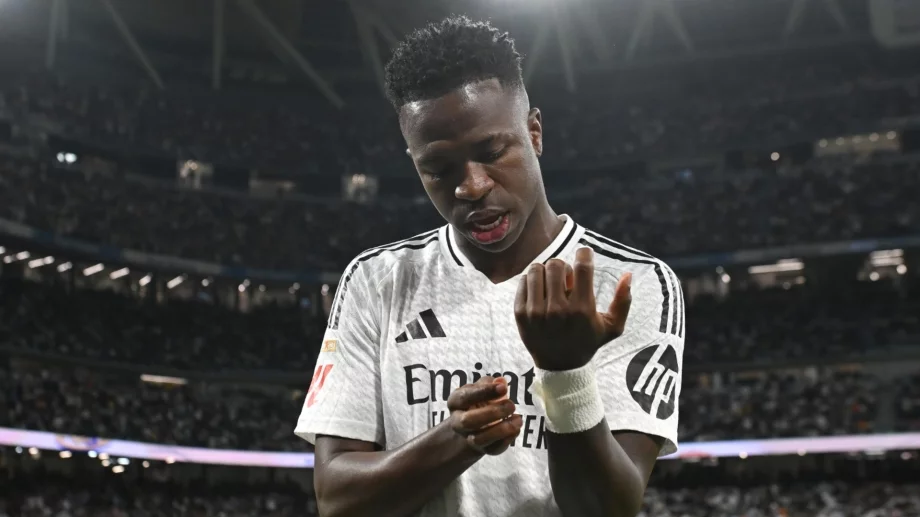 Аржентинска легенда разобличи Винисиус с много критики по негов адрес