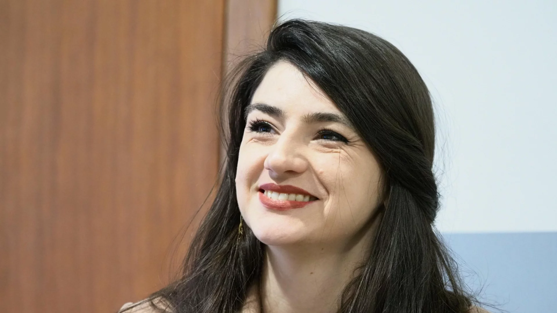 Лена Бориславова осъди Слави Трифонов за "Песен за Лена"