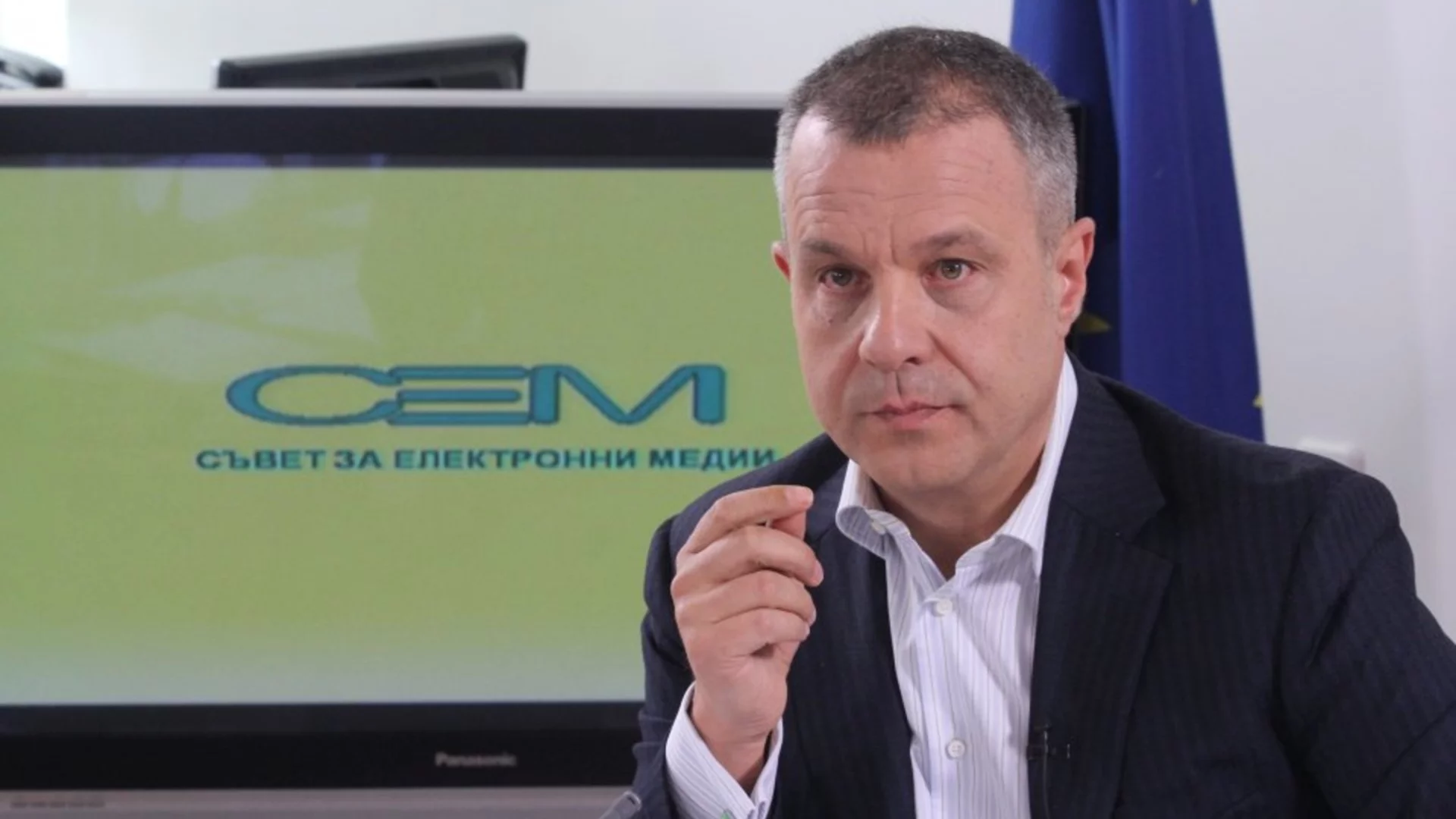 СЕМ порица БНТ: Само едно предаване за международна политика и то в негледаем час