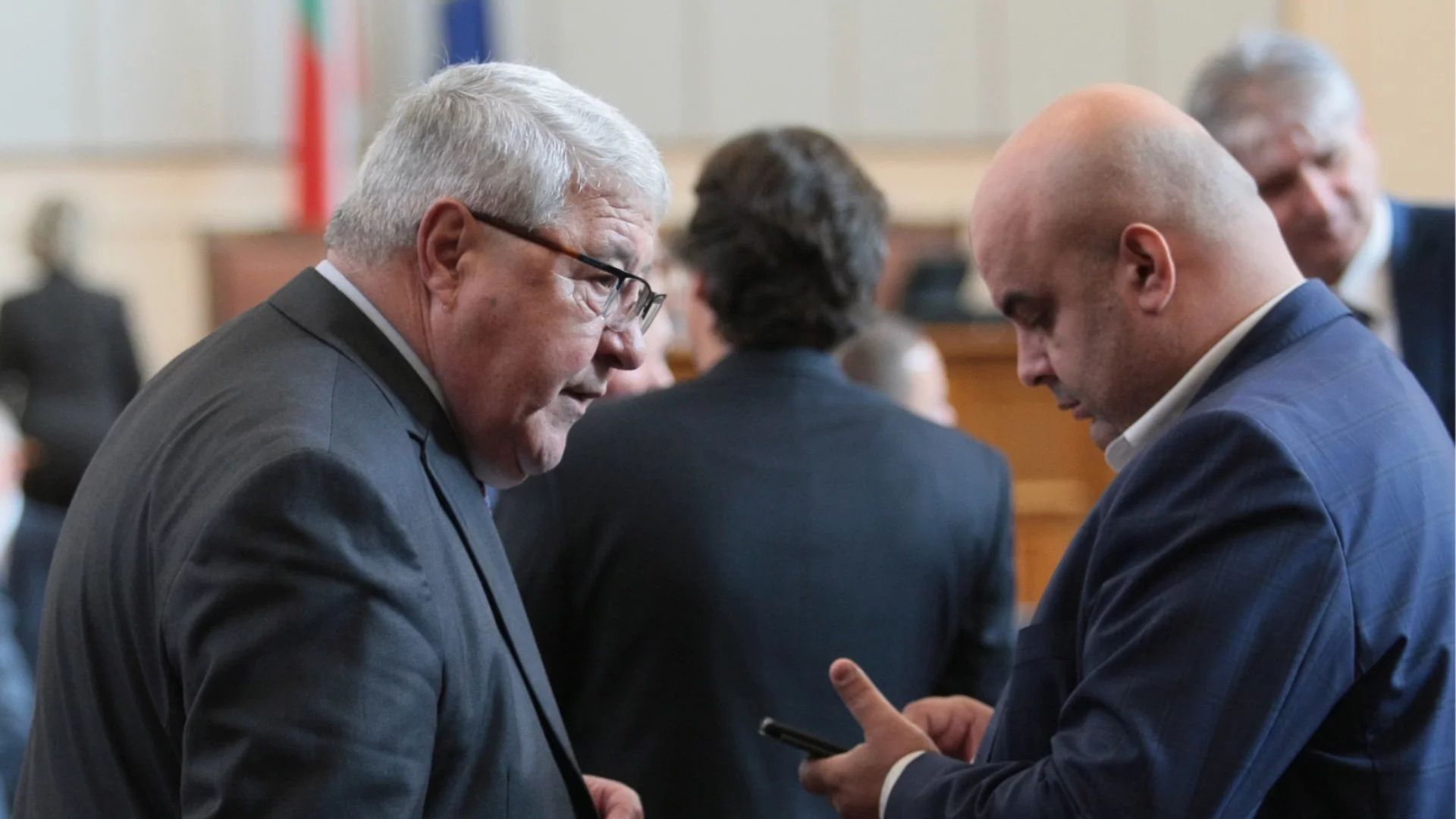 "Ще ви разкатая фамилиите": Осъдиха бивш депутат от ГЕРБ за заплахи
