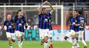 Звезда на Интер се скара с фен: Луд съм и ще те пребия до смърт! (ВИДЕО)