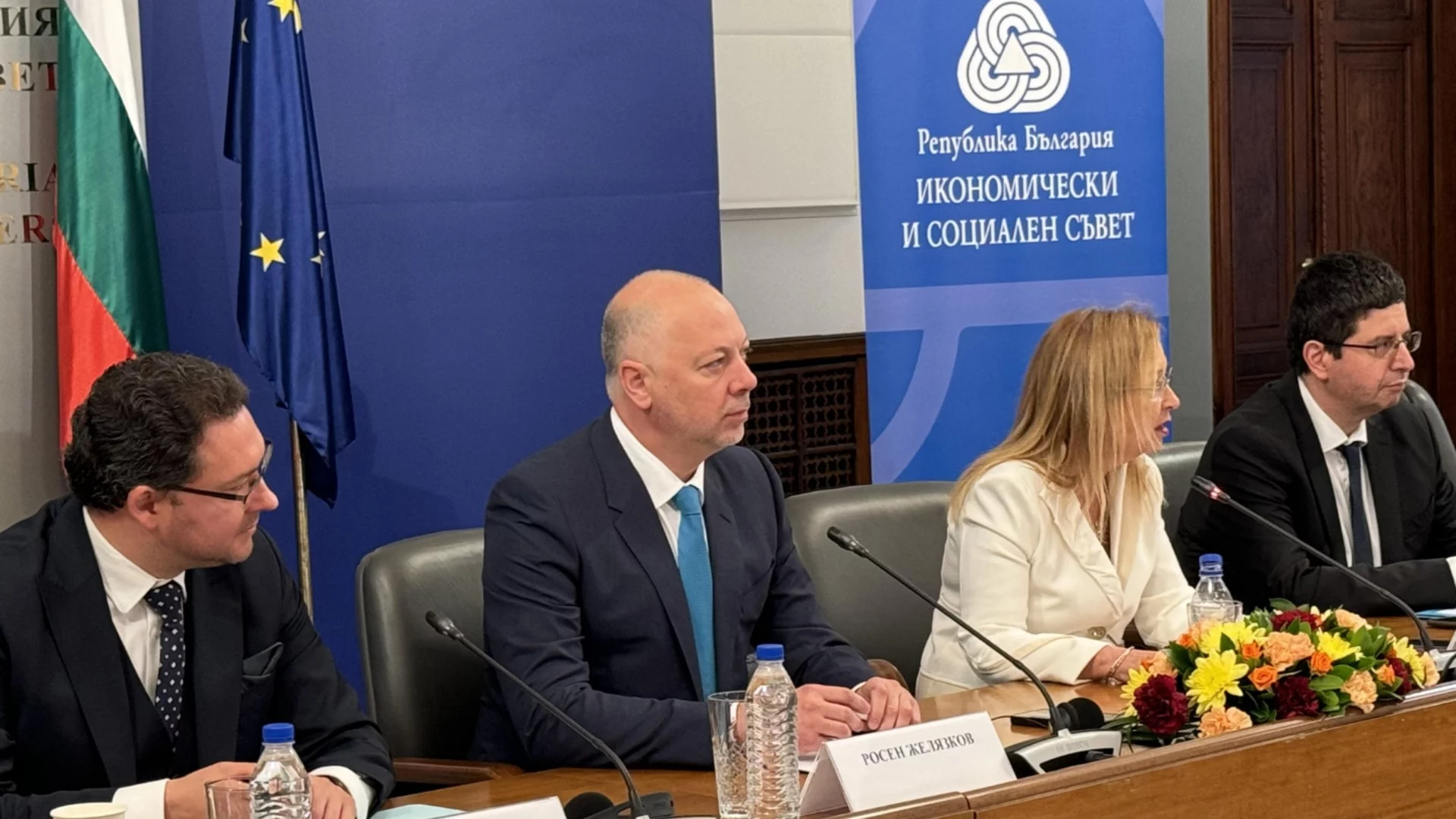 Росен Желязков: Държавата следи за необосновано поскъпване