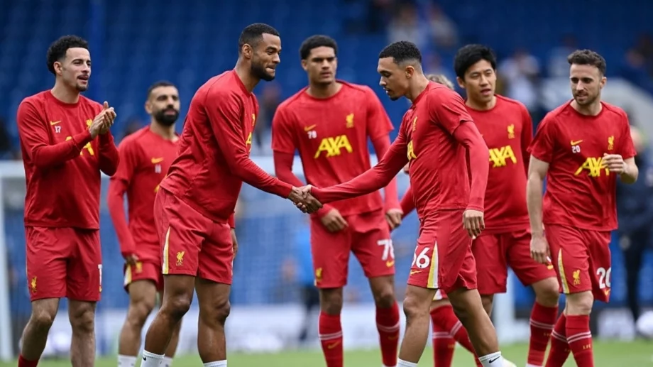 Ливърпул се разделя с двама играчи