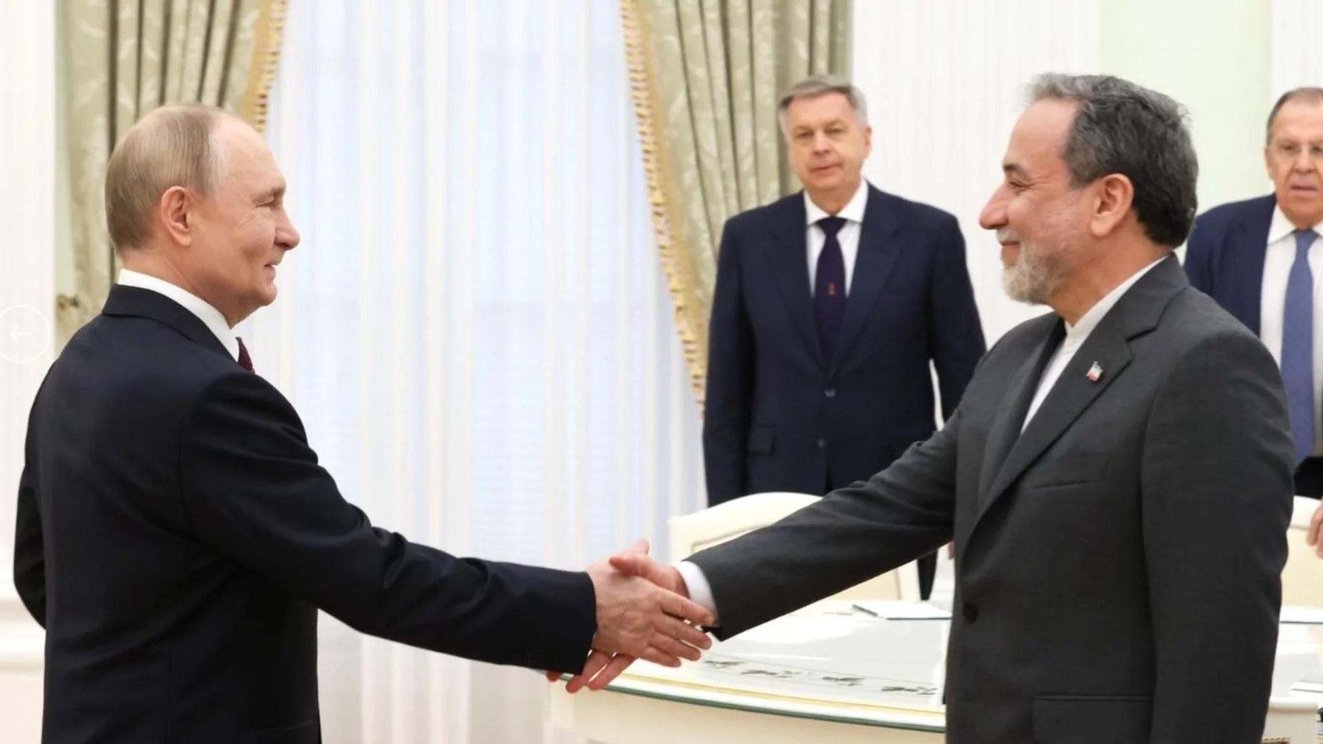 Путин: Ударите на САЩ срещу Иран тласкат света към „много опасна линия“