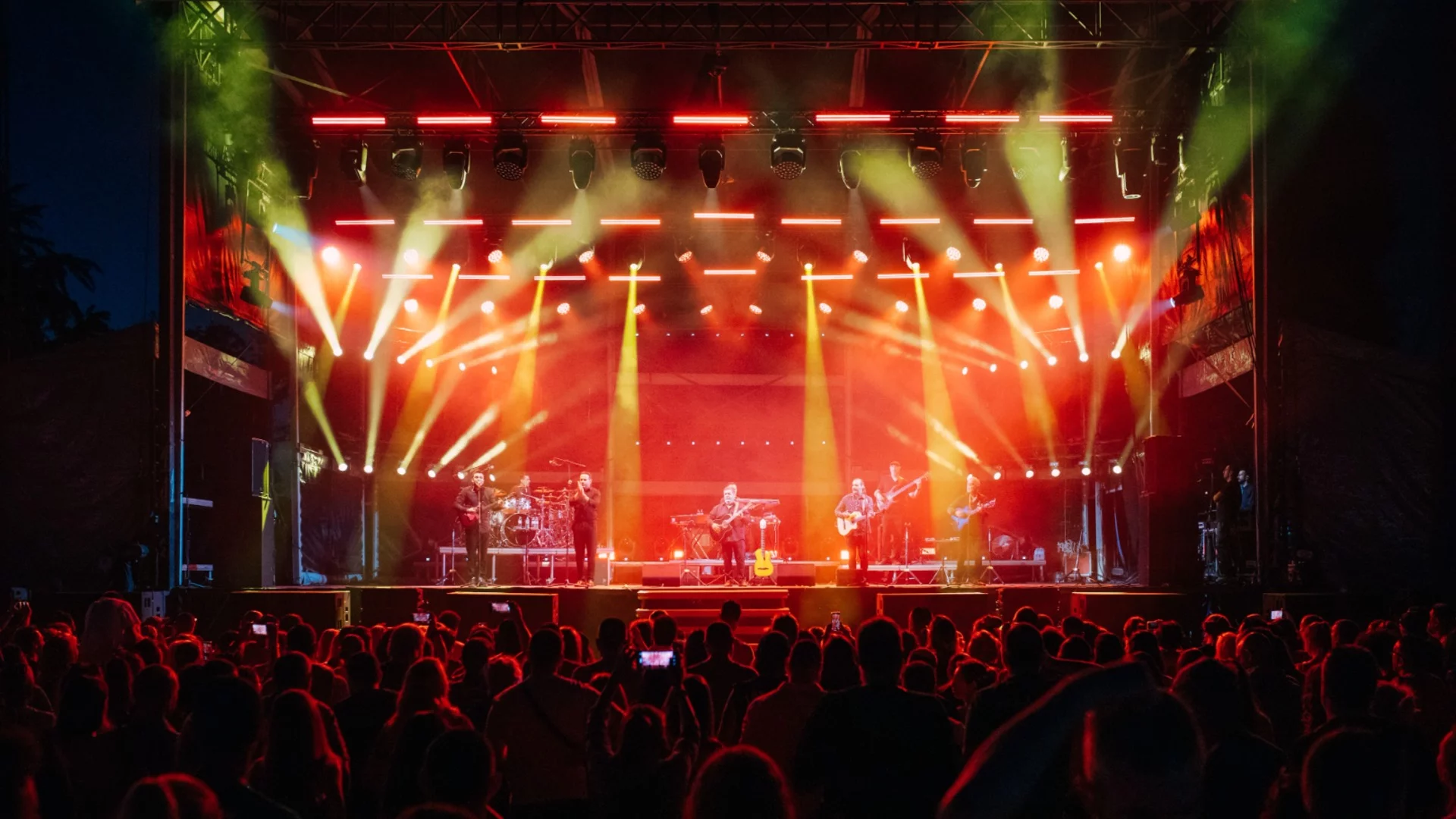 Финал с бурни овации и ритми: Gipsy Kings разтърсиха "Франкофоли" 2025