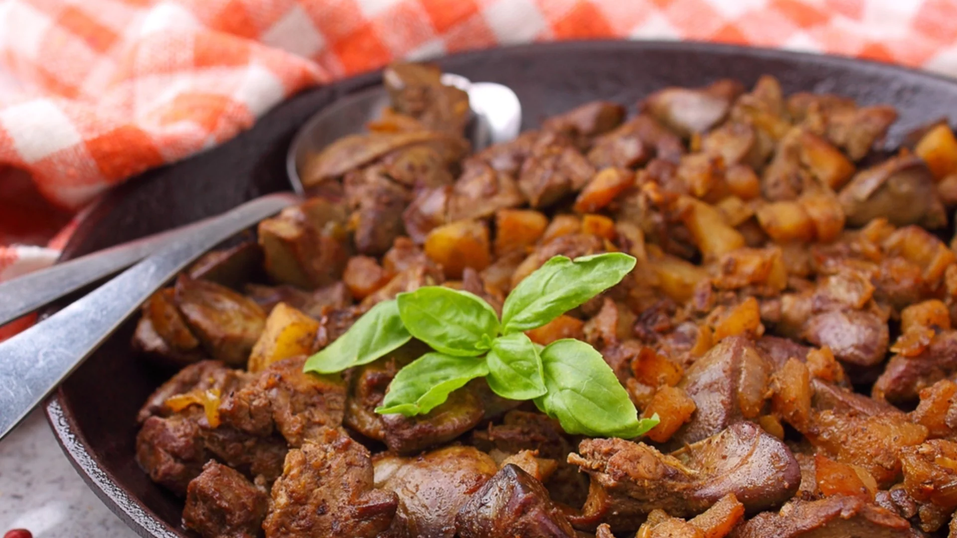 Ще се топят в устата ви: Никога досега не сте приготвяли толкова вкусни пилешки сърца