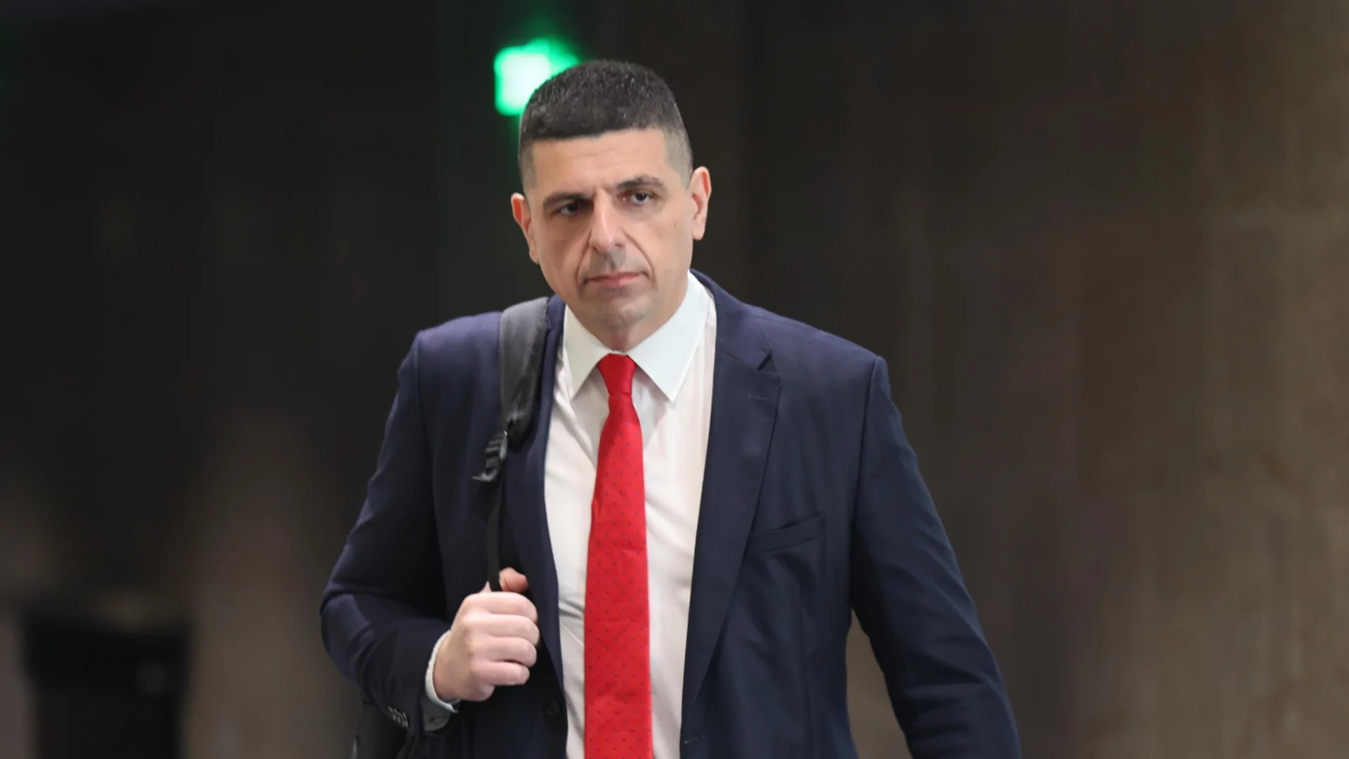 Няма да правим кефа на Борисов и Пеевски: Мирчев след оставката на Кирил Петков