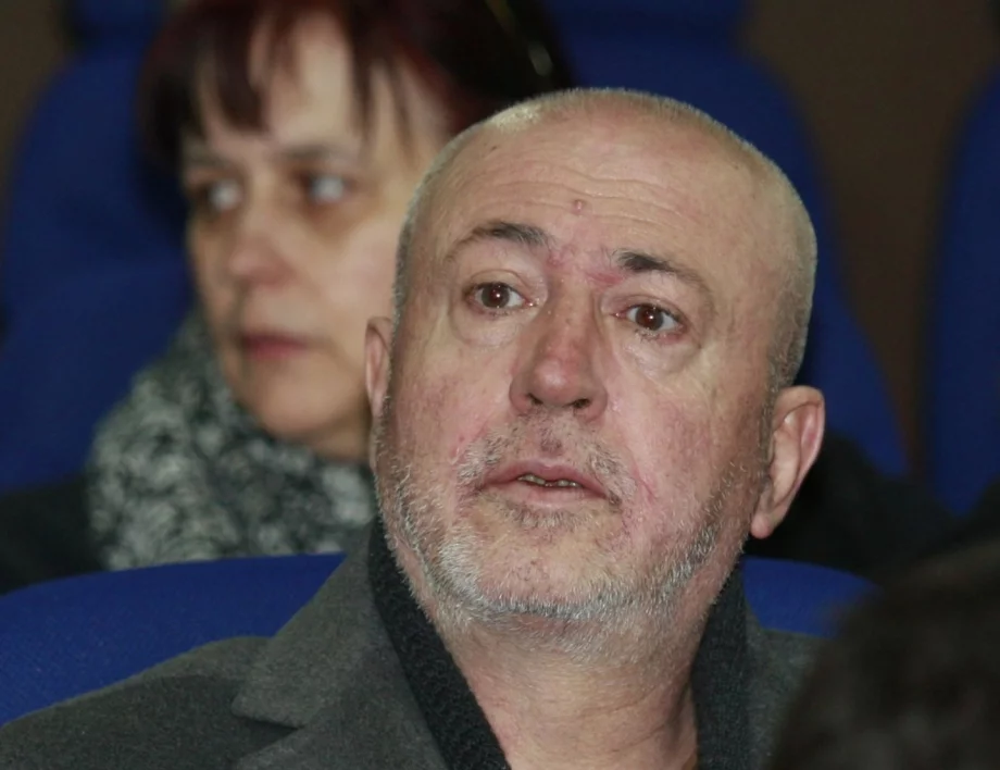 Трие ли някой миналото на Максим Генчев? Режисьорът твърди, че вече няма биография (ВИДЕО)
