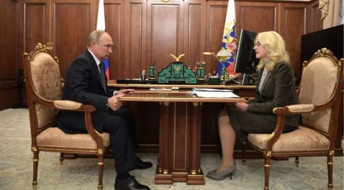Заподозряха руски вицепремиер в пране на пари в ЕС, докато е под санкции