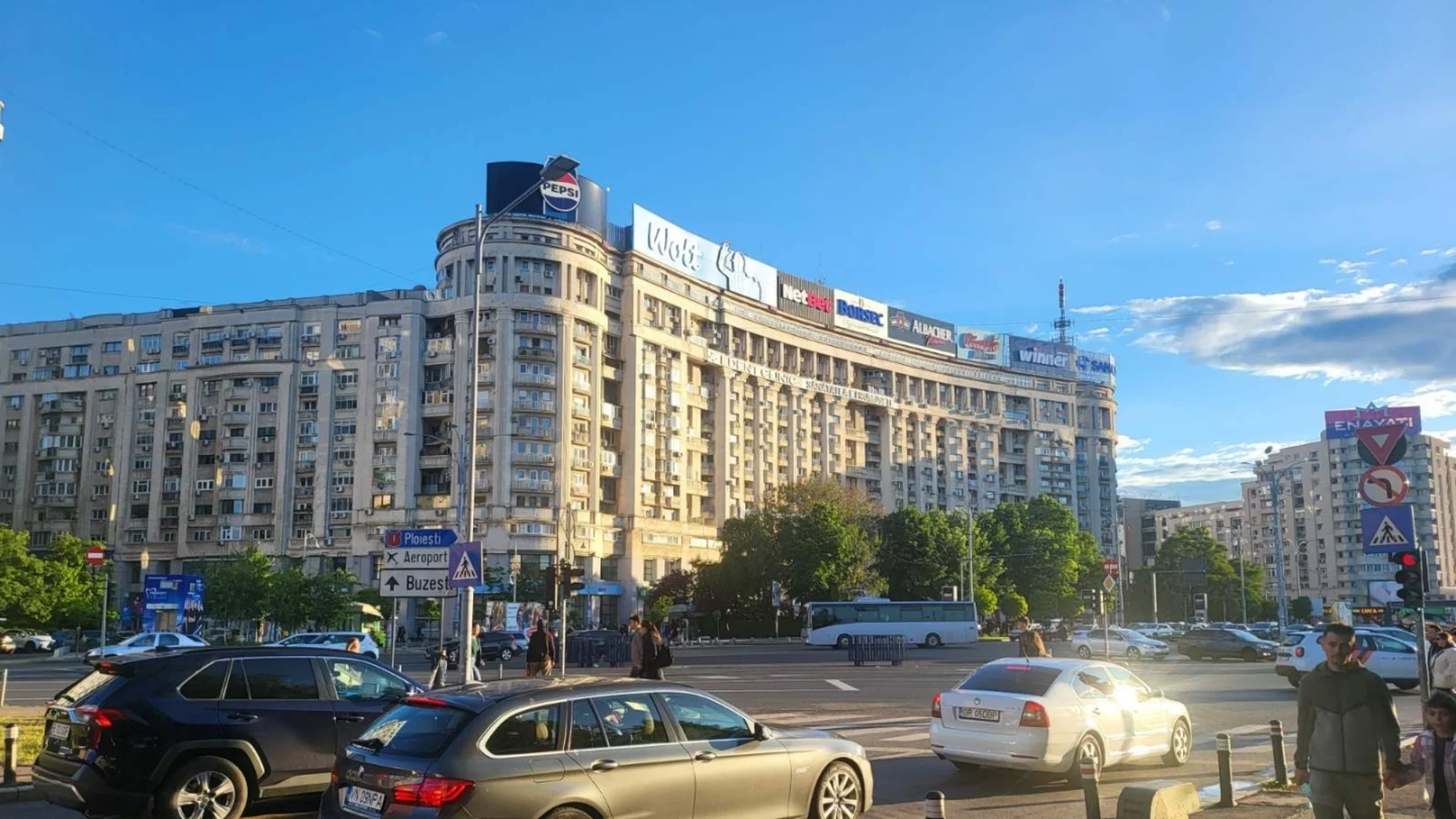 Не намалявайте стипендиите: Румънските студенти на протест (ВИДЕО)