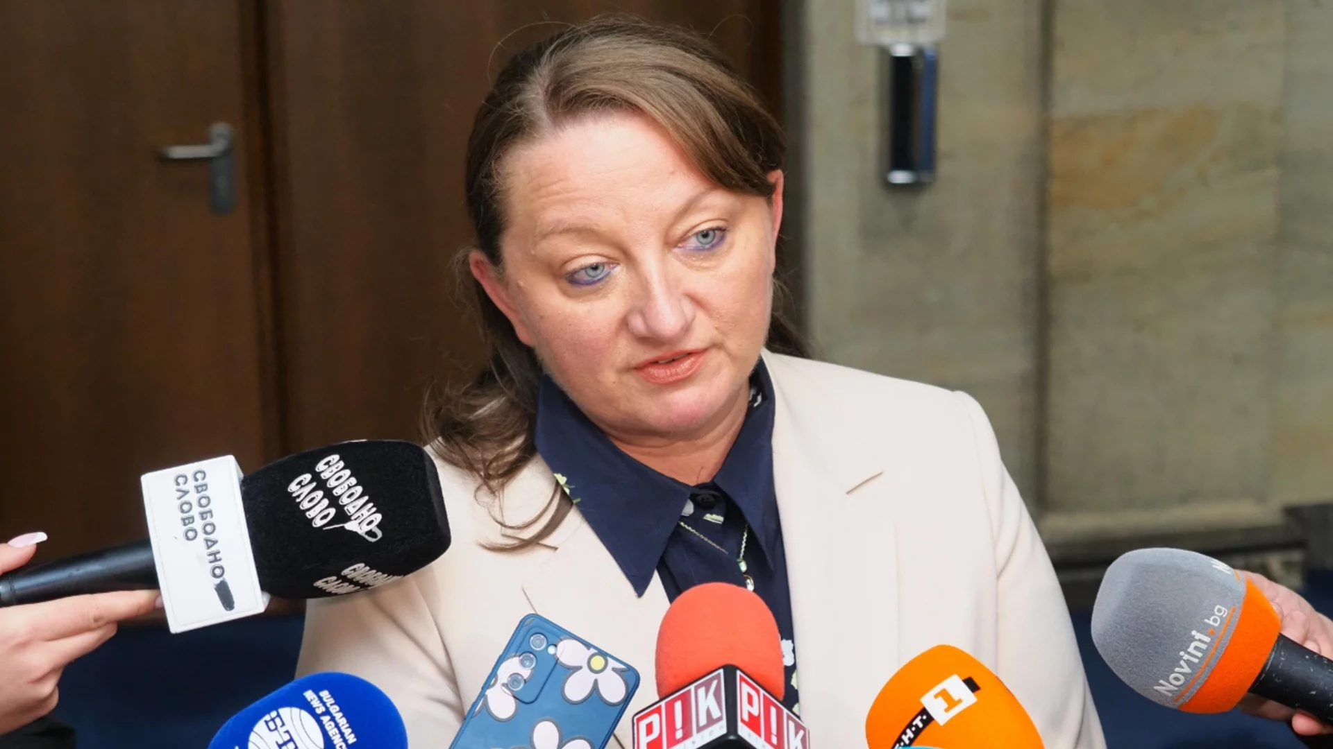 ГЕРБ отговори на Радев за "Хемус": Има много теми, които му парят под краката