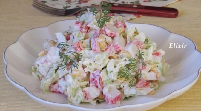 Това е най-вкусната салата от рулца от раци - ето каква е тайната ѝ