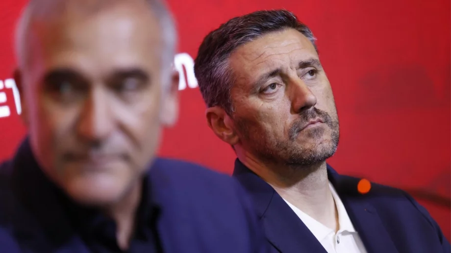 Керкез с притеснителна информация за редица титуляри, коментира безобразната игра като "нормална"