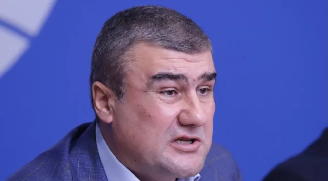 Пътят към Европа не е посеян с цветя и рози за българските производители, а с много бодли и пускане на кръв