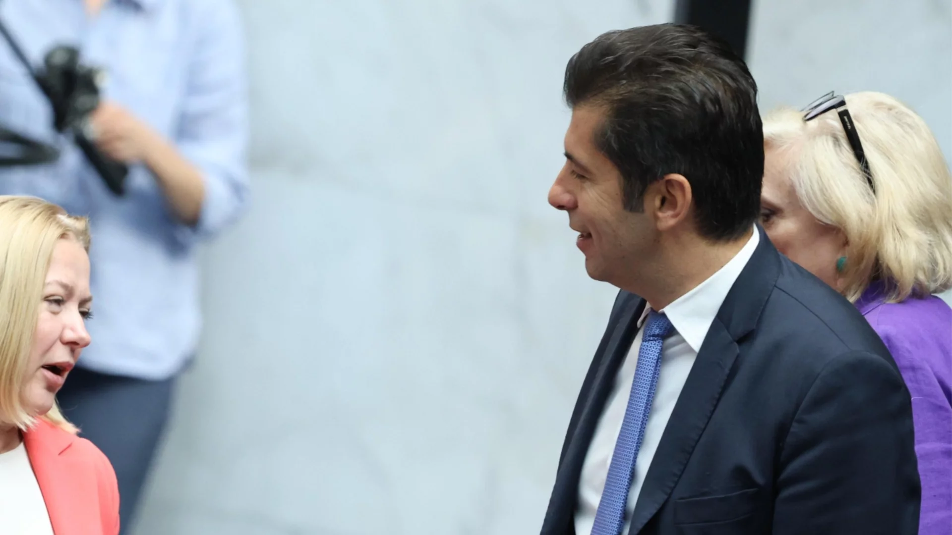 Със спокойствие и гордост: Кирил Петков подаде оставка като депутат