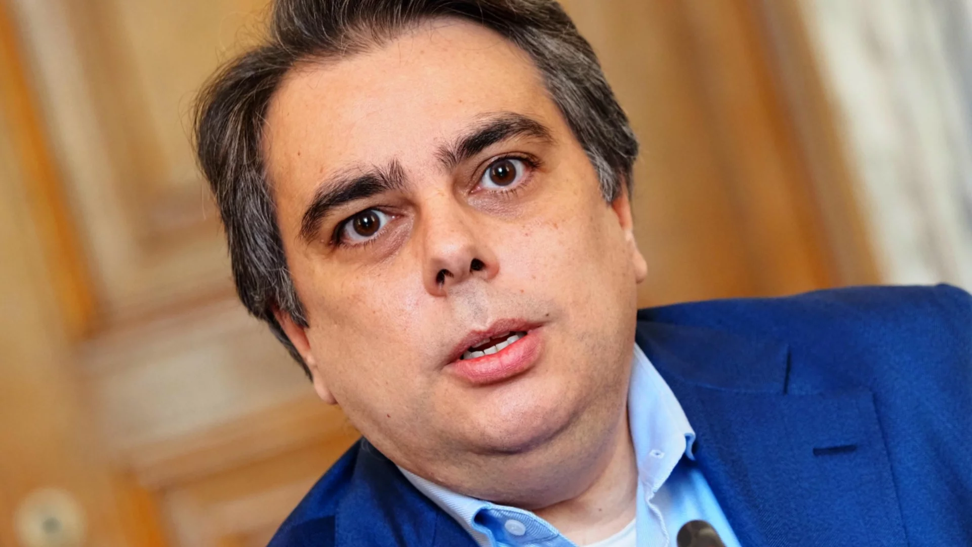 Асен Василев: Управляващите си бламират бюджета с Антон Славчев (ВИДЕО)