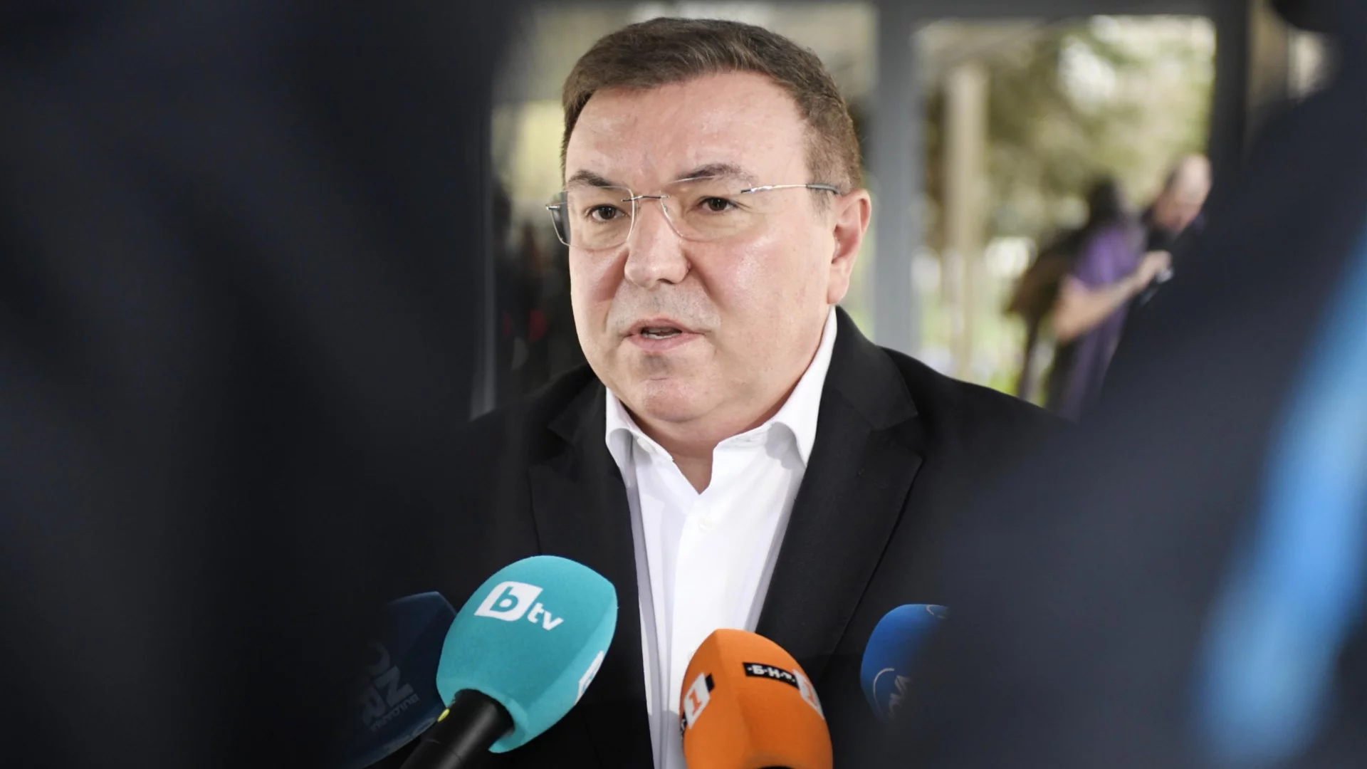 Костадин Ангелов: Няма кой да събори кабинета, опозицията е много слаба