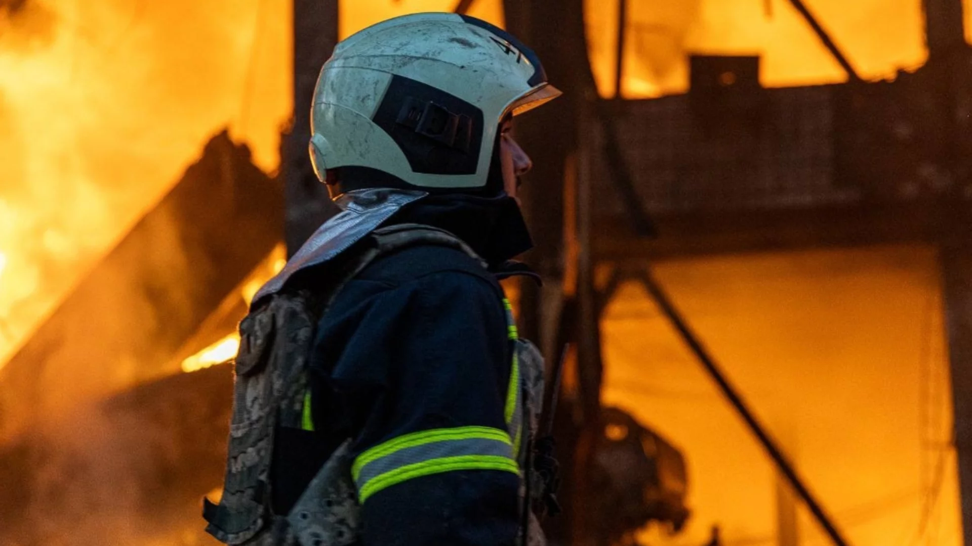 550 руски дрона и ракети: Щети в Киев без данни за убити, Украйна удари завод на "Ростех" до Москва (ВИДЕО)