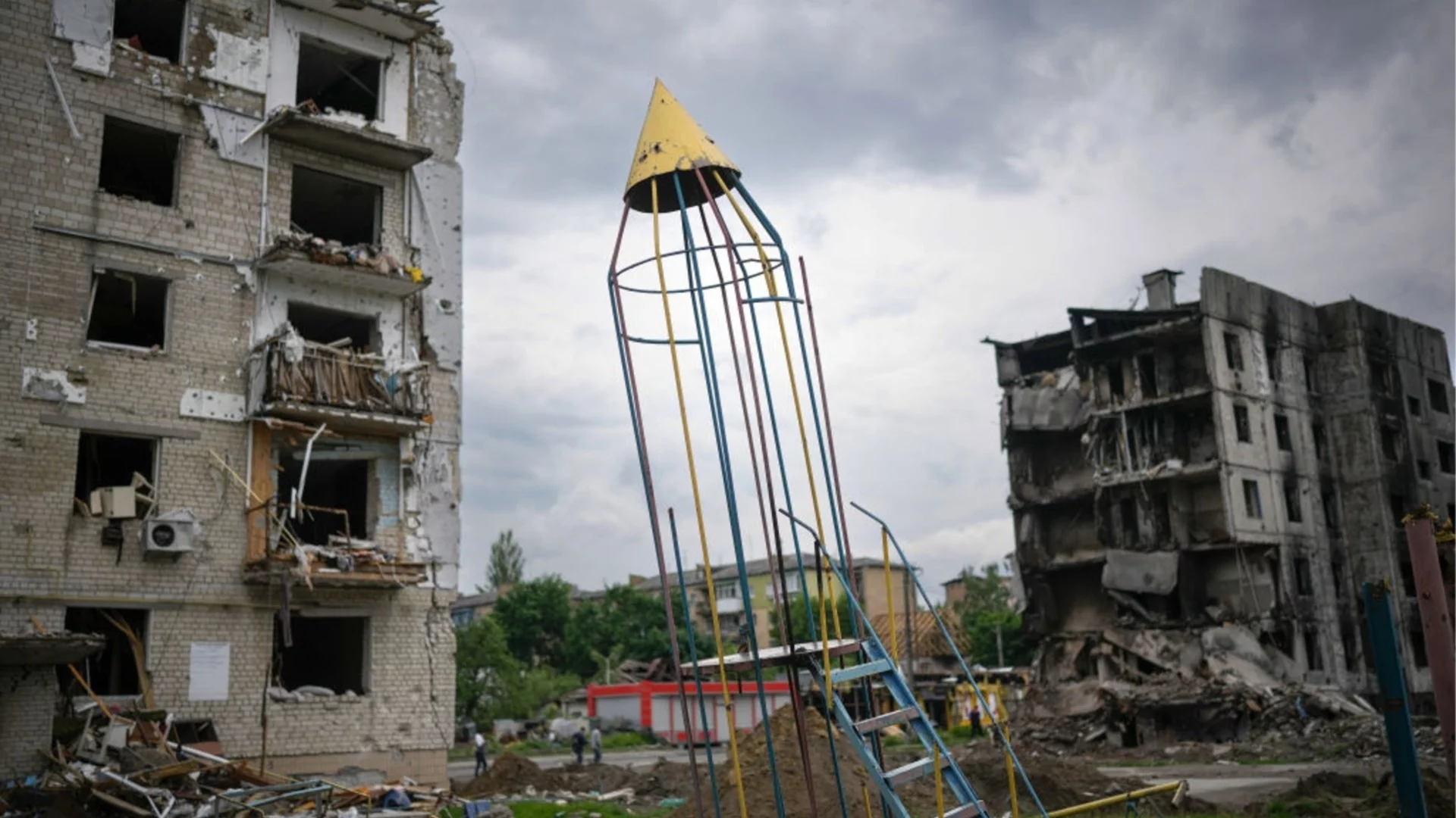 Въздушна тревога в Киев, Русия засипва украинската столица с дронове (ВИДЕО)