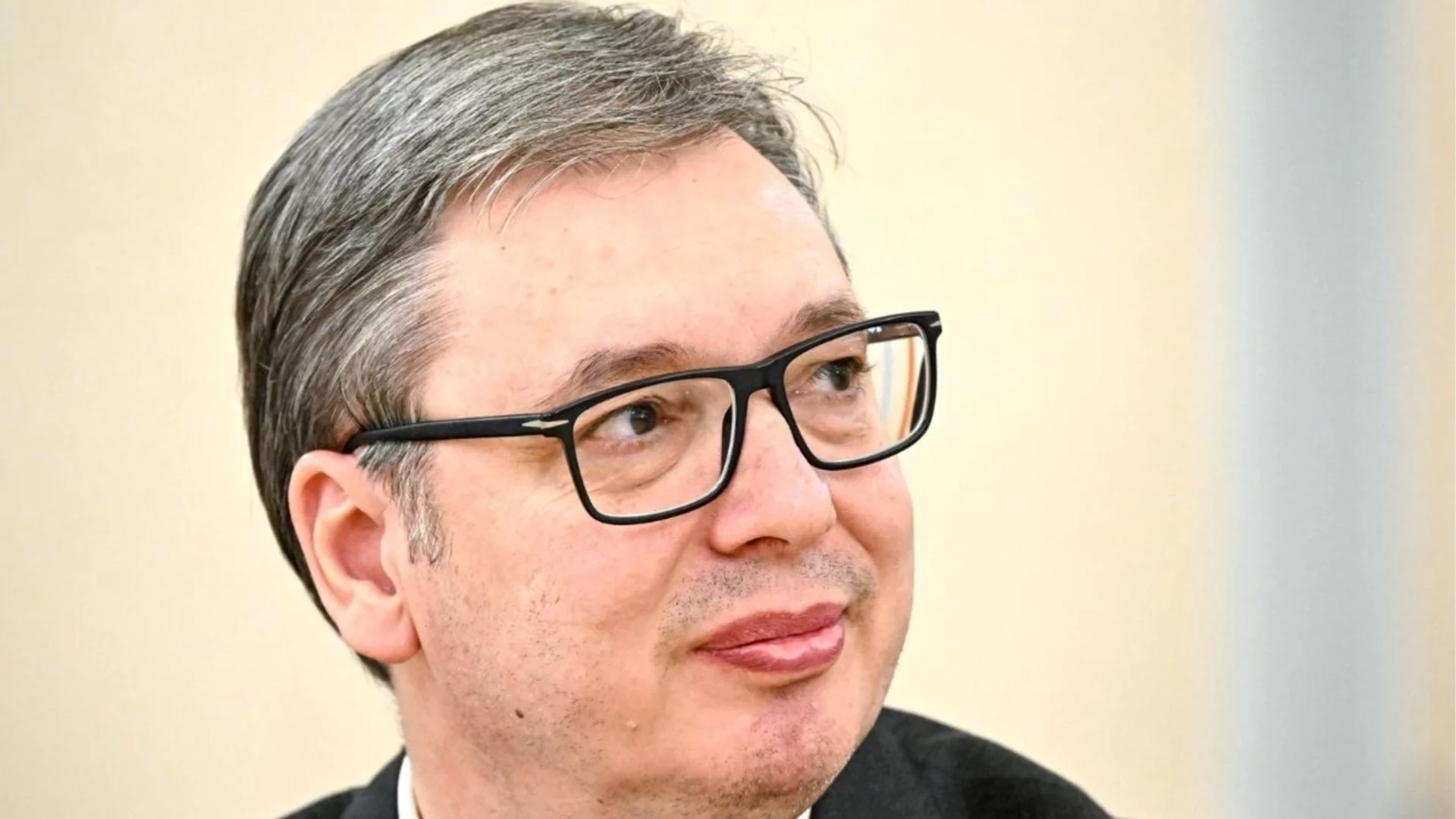 Вучич помилвал активисти на партията си, били брутално протестиращи студенти