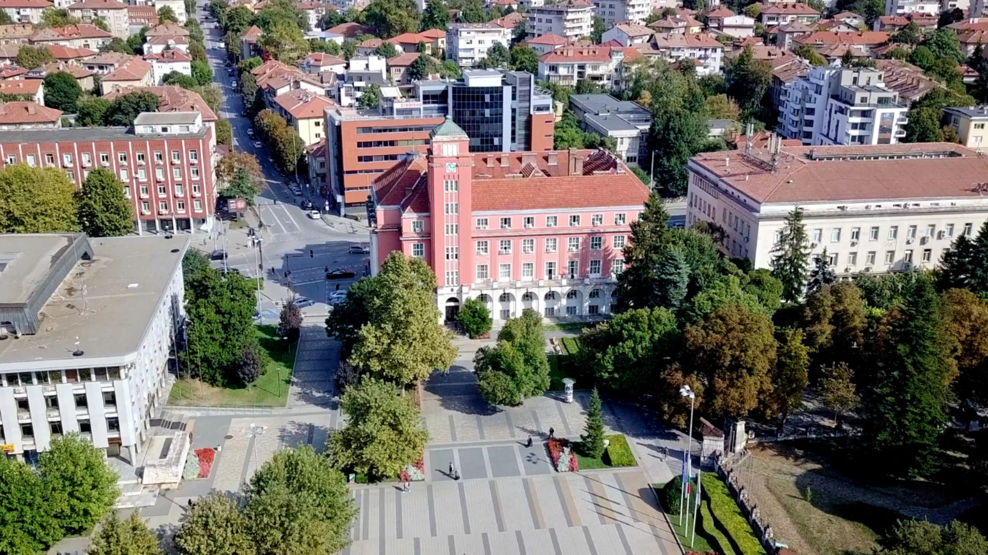 Плевен подписа още 27 споразумения с МРРБ за финансиране на важни за общината проекти