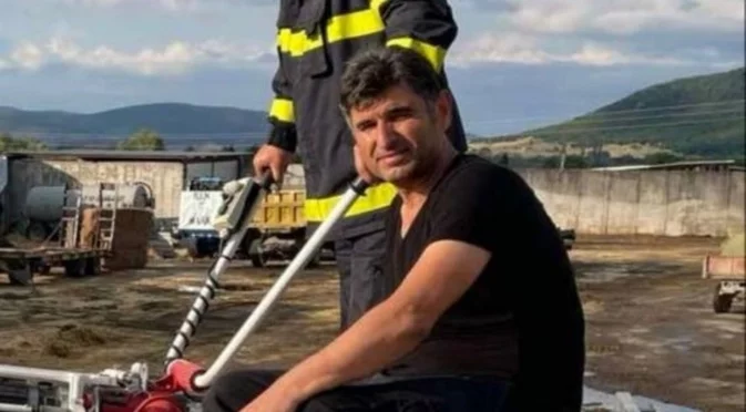 За пример: Огнеборец спря пожар, причинен от хвърлена цигара край Сопот (ВИДЕО)