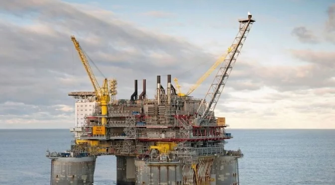 Петролни гиганти с интерес към газовите блокове в Средиземно море: Ето кои са те