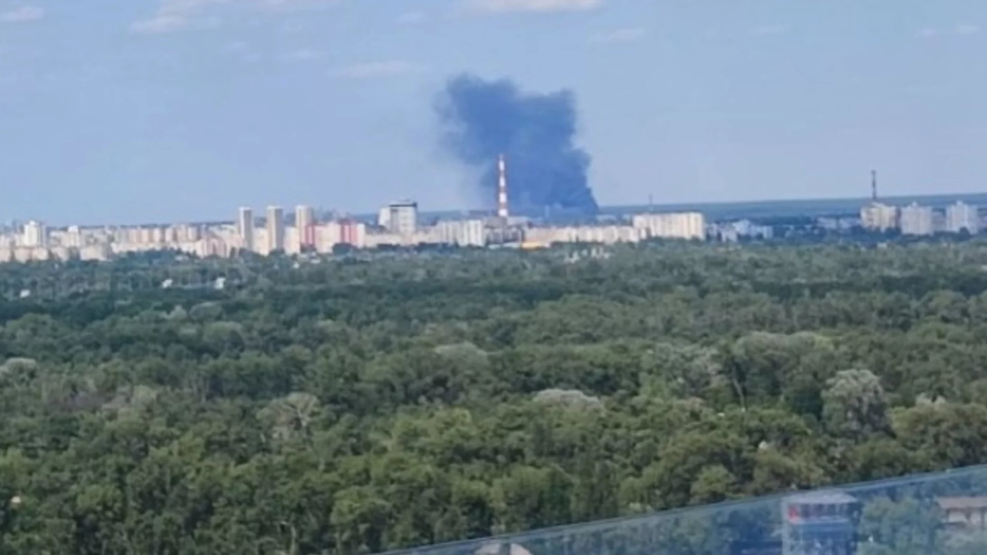 Взрив при основен за Киев ТЕЦ, експлозия и на танкер до Санкт Петербург (ВИДЕО)
