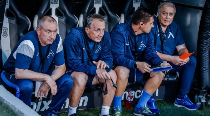 Какво ще стане, ако Валтер Папазки се обади на Станимир Стоилов: Дясната ръка на Мъри отговори красноречиво за ЦСКА