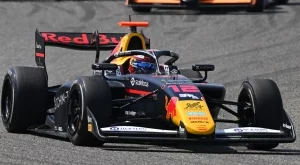 Жалко: Никола Цолов не успя да се пребори с дъжда на "Силвърстоун" - много лоши новини