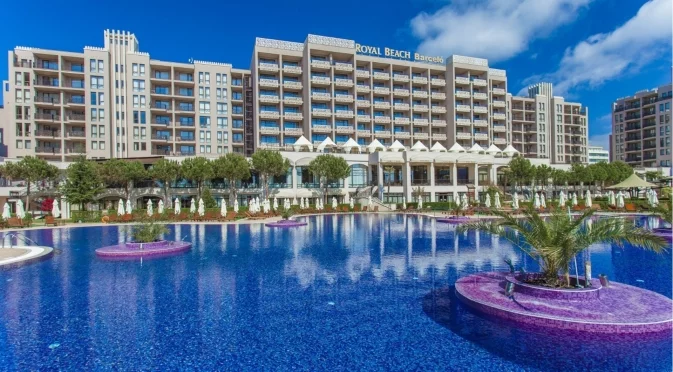 Къде отсядат легендите: Smokie се довериха на лукса в Barceló Royal Beach