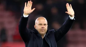 31-годишен световен шампион подсилва Ливърпул, и то за никакви пари?