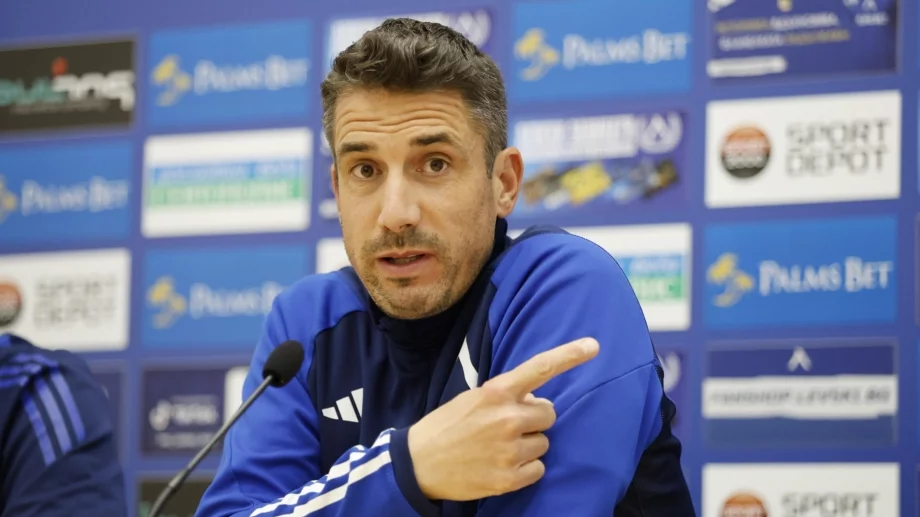 Изненада: Левски окапа за Апоел, НО - Веласкес наясно със СТАРТОВИЯ СЪСТАВ