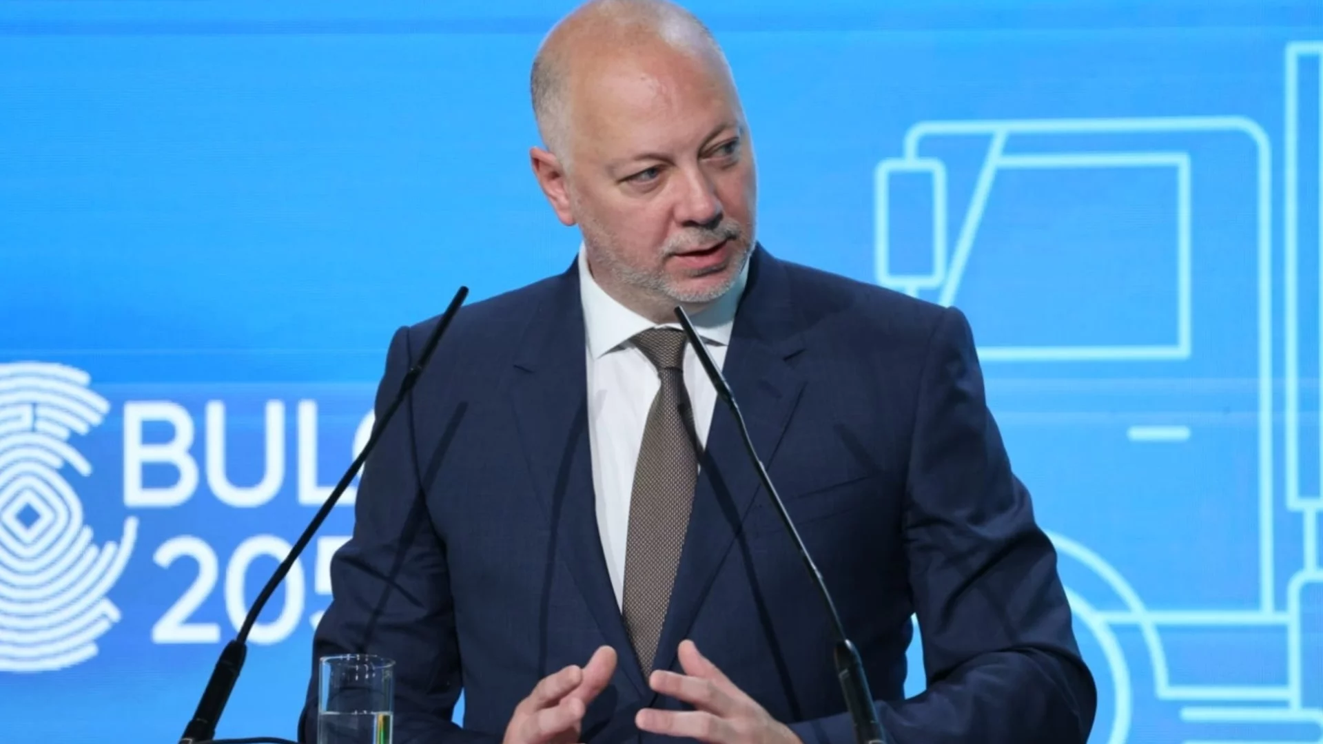 "ПП го подкрепя ни в клин, ни в ръкав, а това ме натъжава": Желязков за вота на недоверие
