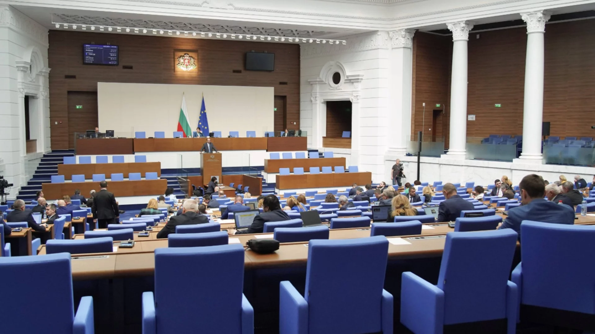 Ден за борба с корупцията в парламента: Сутринта законът - следобед правилата за КПК 