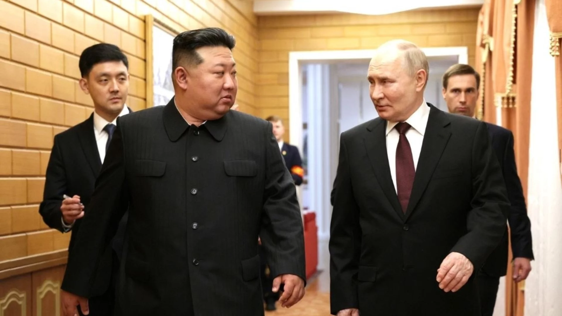 Русия иска забрана на западни оръжия в Украйна, но колко всъщност Путин взема от Северна Корея?