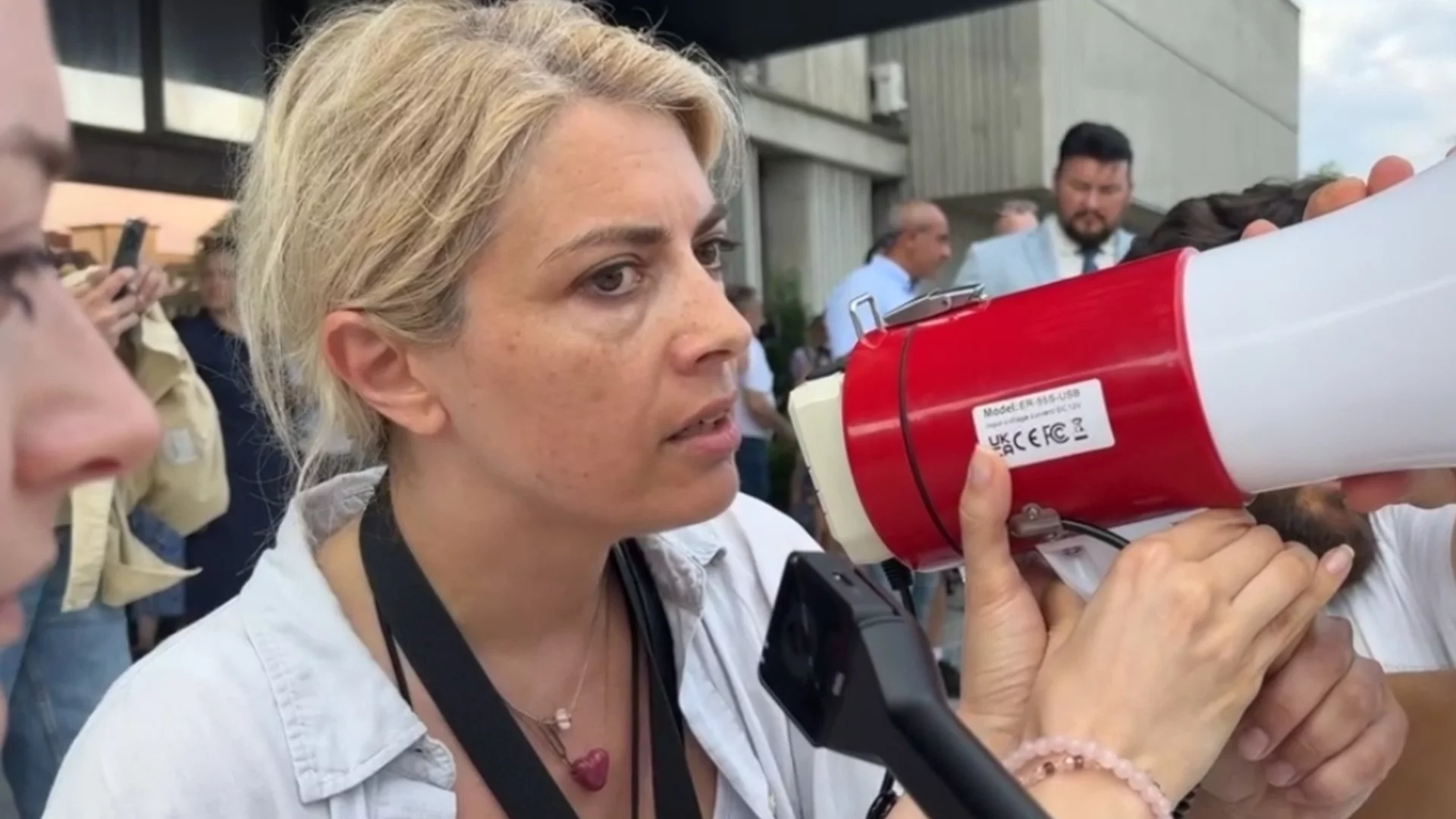 "Опитаха се да ми вземат телефона": Ето колко време семейството на Коцев е било без адвокат
