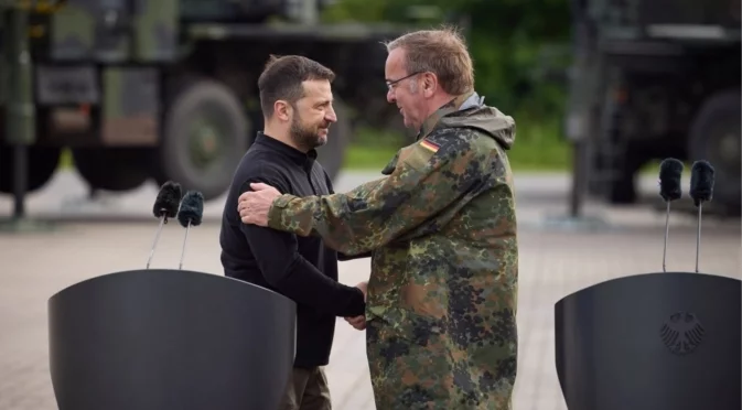 Германският военен министър: Готови сме да убиваме руски войници при атака срещу НАТО