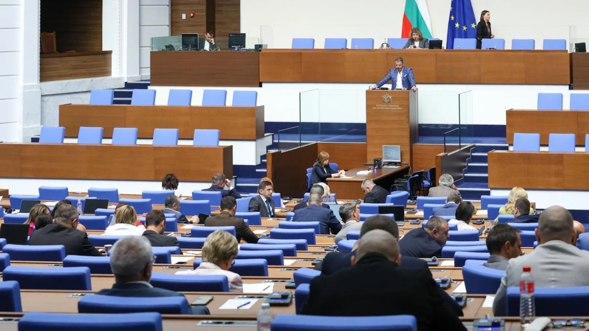 Оставка във важен регулаторен орган