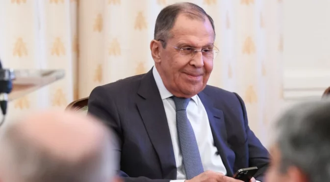 Лавров се присмя на Тръмп: 50 дни, 24 часа. Тръмп отвърна: Може и по-малко от 50 дни (ВИДЕО)