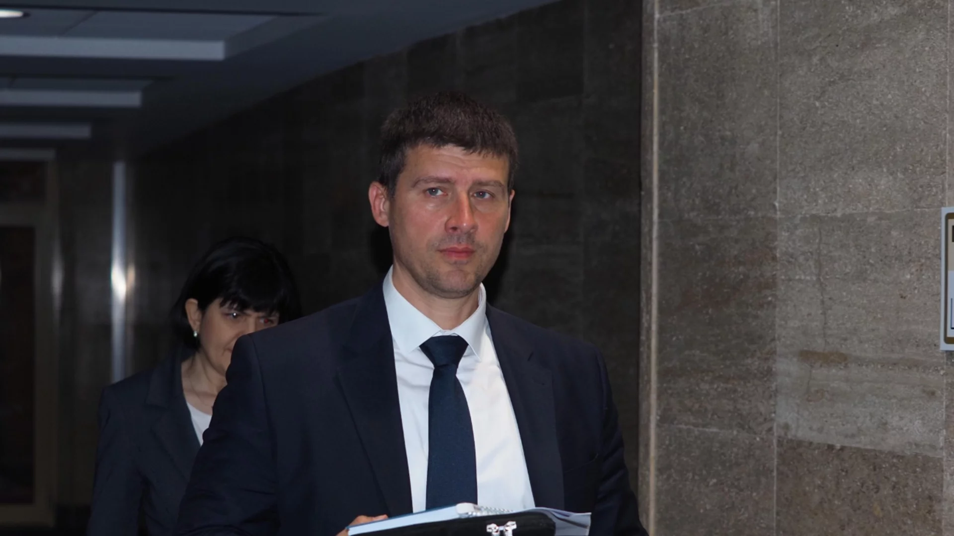 За да замаже думите си за католиците, Михайлов с непремерени думи за православните