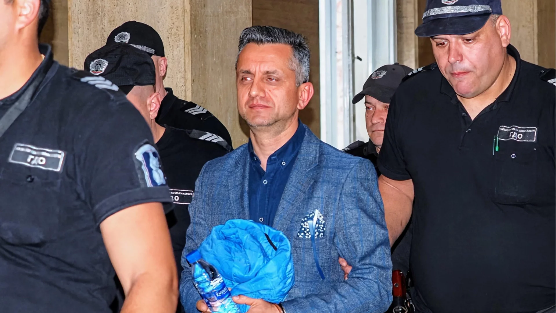 Окончателно: Бившият шеф на пловдивската митница остава под домашен арест