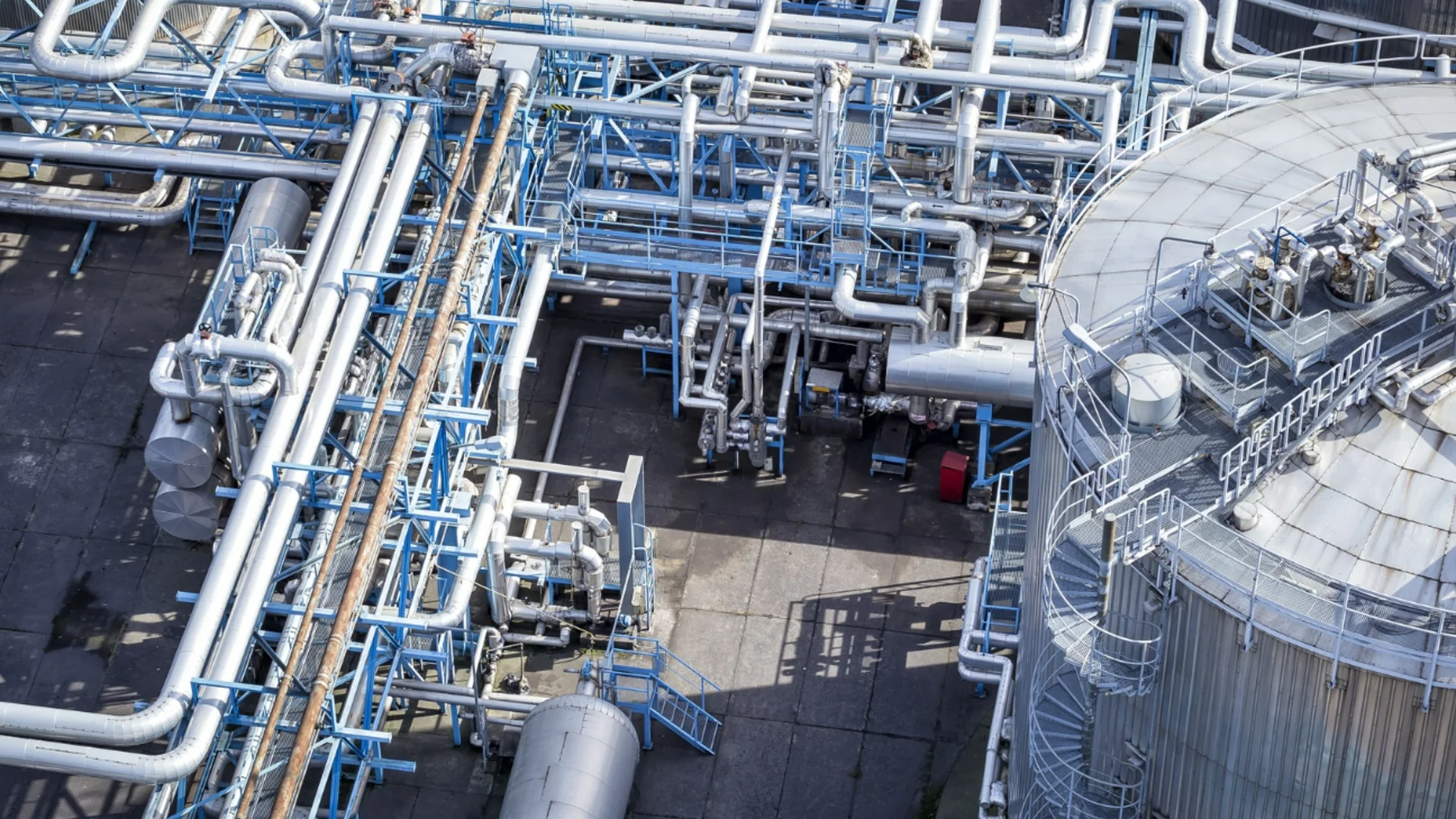 Газохранилищата в ЕС ще трябва да са пълни и през следващите две години
