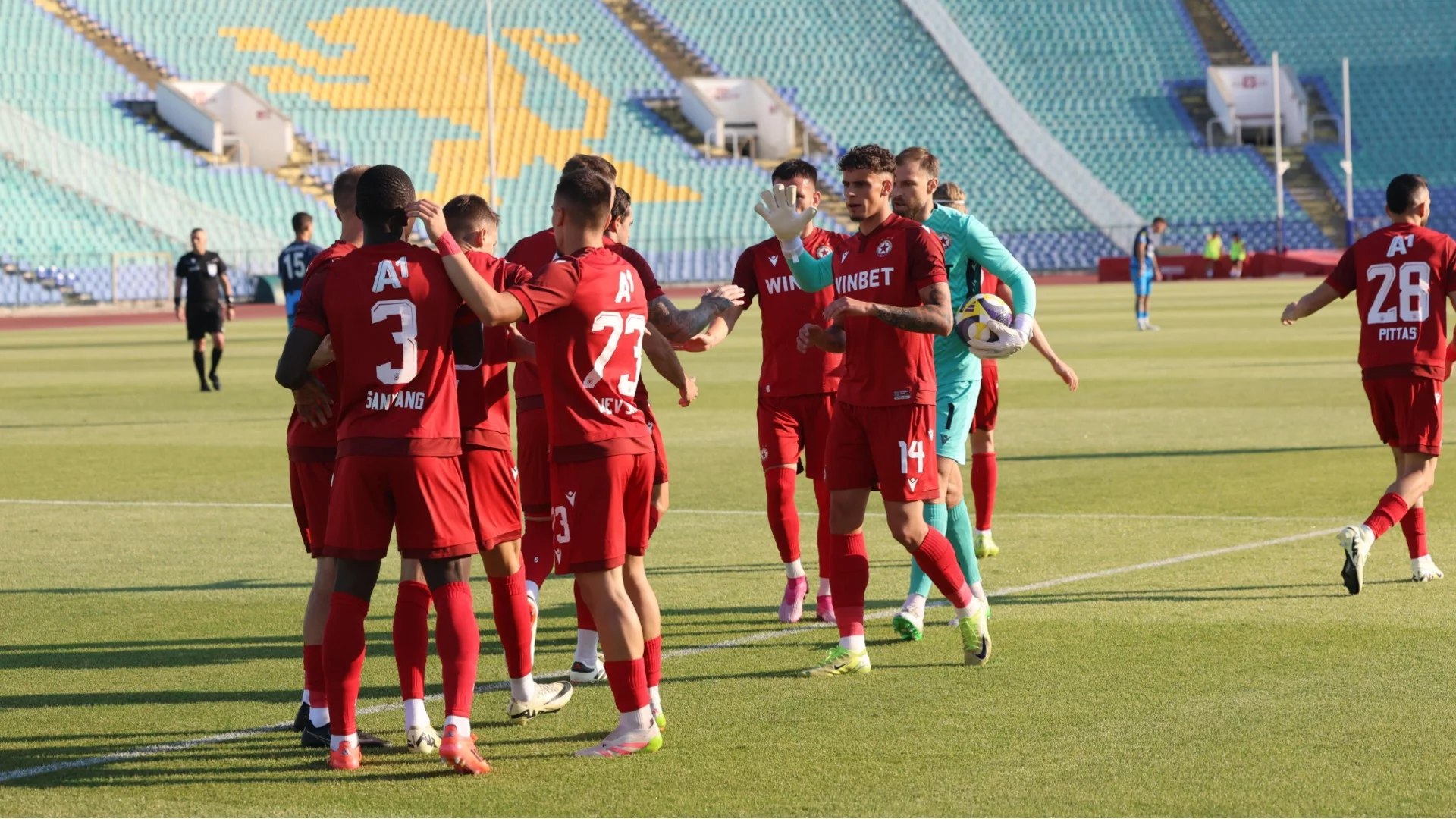 ЦСКА уреди трети нов! Национал на Албания разкри, че подписва с „армейците“